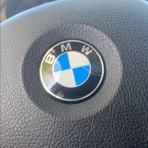 Meet your Posher, Gio